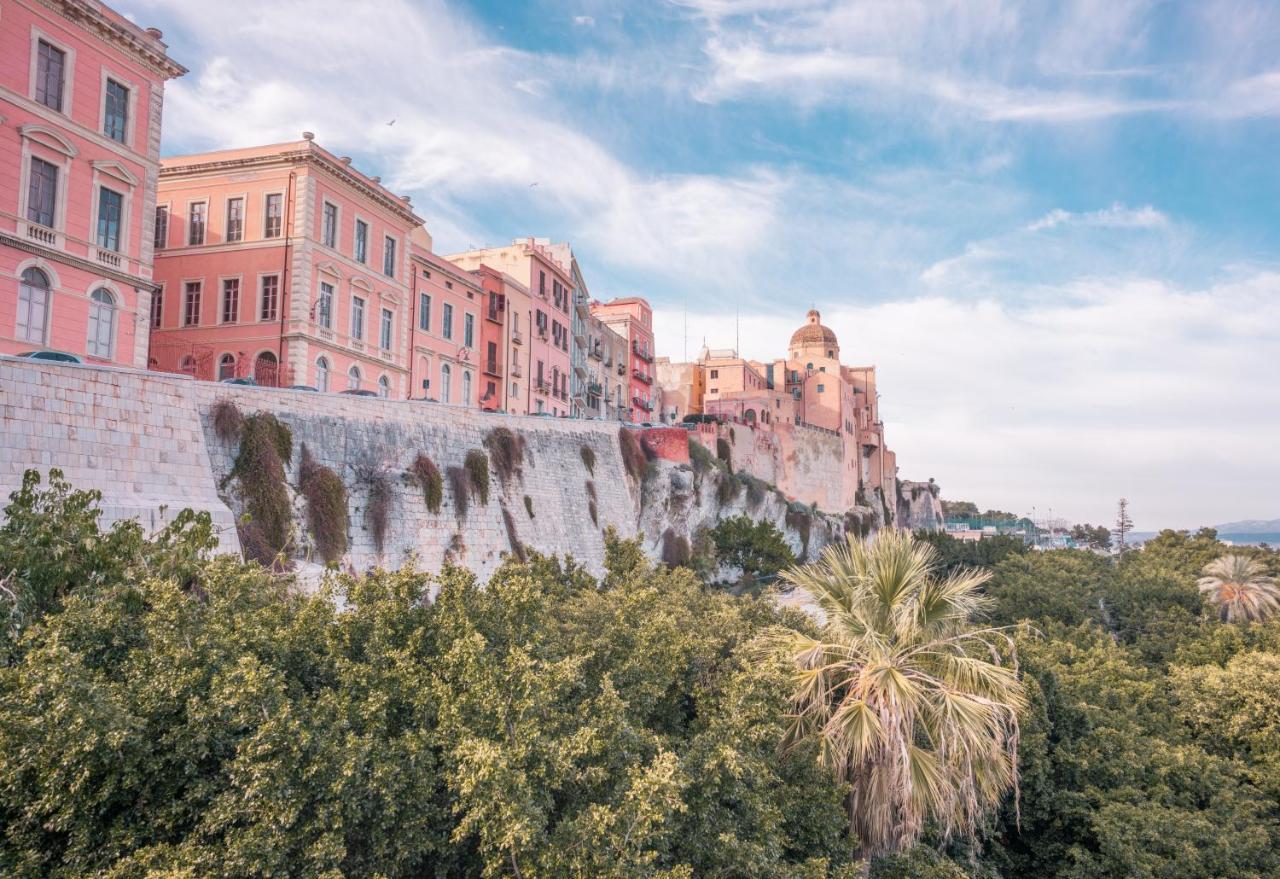 Le Scale Sul Porto . Marina Centro Storico. Ac Apartment Cagliari Exterior photo