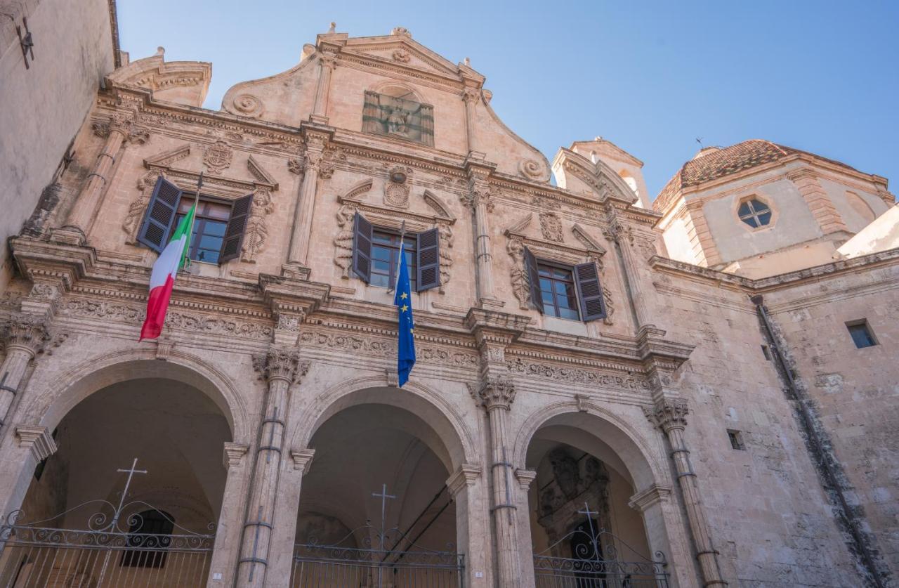 Le Scale Sul Porto . Marina Centro Storico. Ac Apartment Cagliari Exterior photo